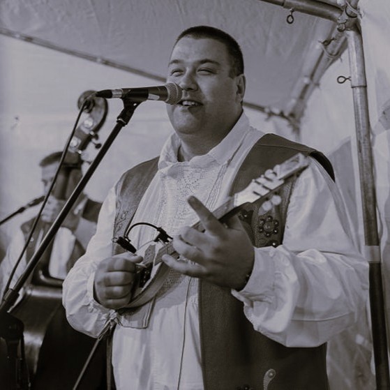 Kruno Dražić, profesionalni tamburaš